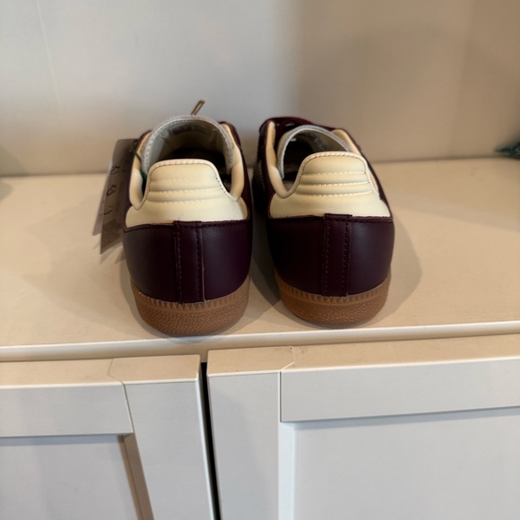 Adidas Samba OG women’s - Maroon and white Gold size 6.5 - Picture 3 of 10